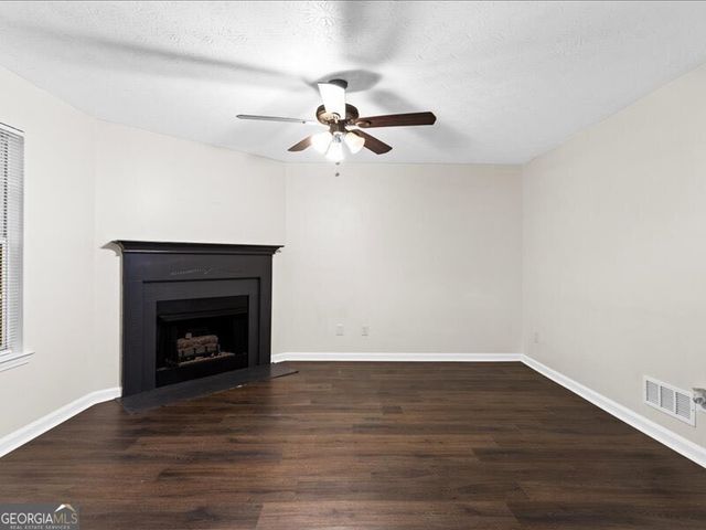 131 Turning Point, Stockbridge, GA 30281