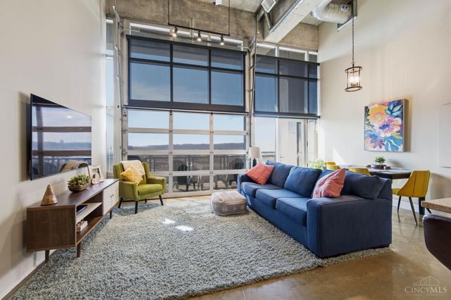 353 W Fourth Street, Cincinnati, OH 45202