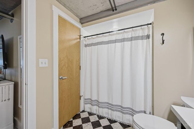 353 W Fourth Street, Cincinnati, OH 45202