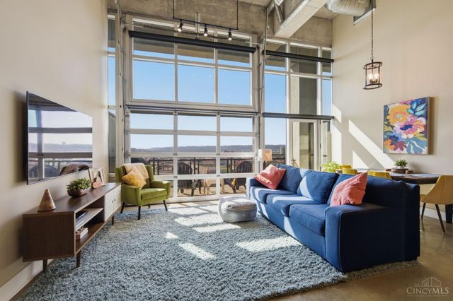 353 W Fourth Street, Cincinnati, OH 45202