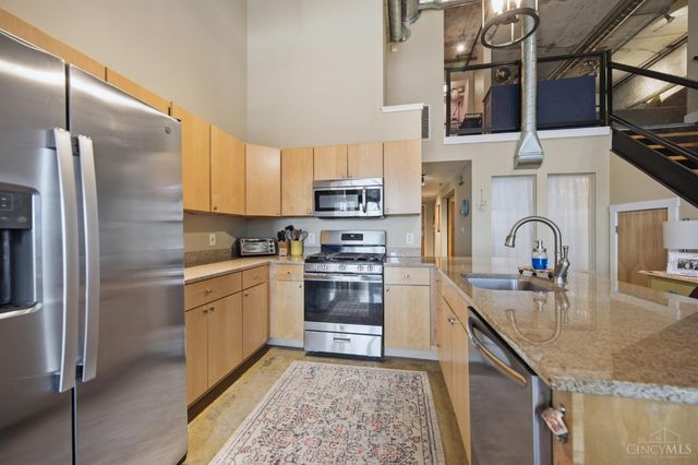 353 W Fourth Street, Cincinnati, OH 45202