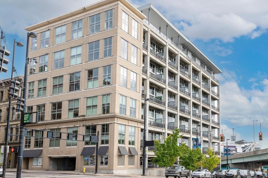 353 W Fourth Street, Cincinnati, OH 45202