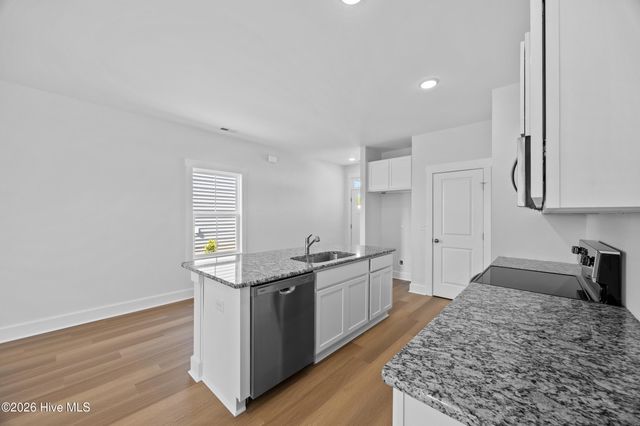 18 E Pioneer Way 74, Hampstead, NC 28443