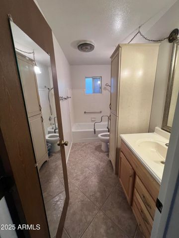 4648 E Florian Avenue, Mesa, AZ 85206