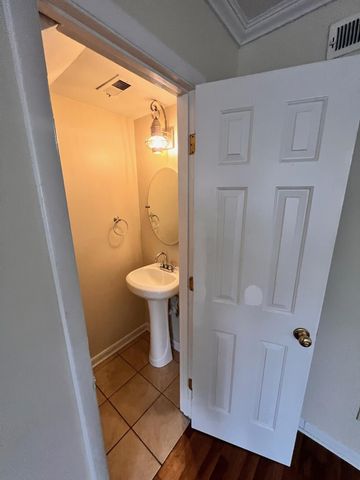 1423 Ashley River Road 3d, Charleston, SC 29407