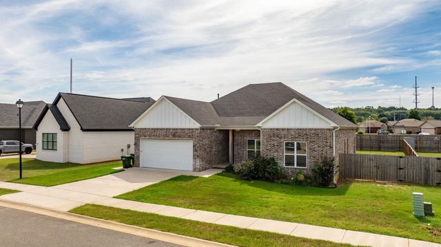 2315 Bridgegate Dr, Conway, AR 72034