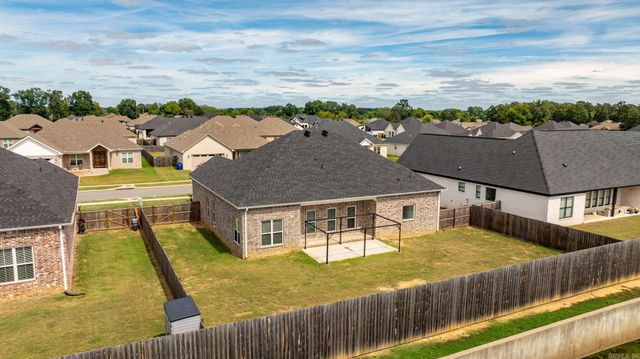 2315 Bridgegate Dr, Conway, AR 72034
