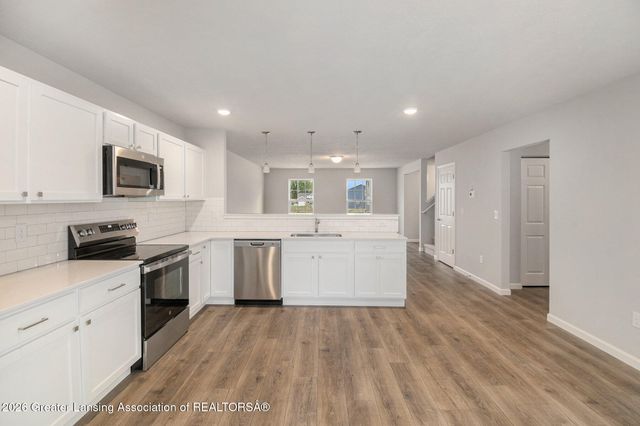 2984 Moccasin Drive, Dewitt, MI 48820