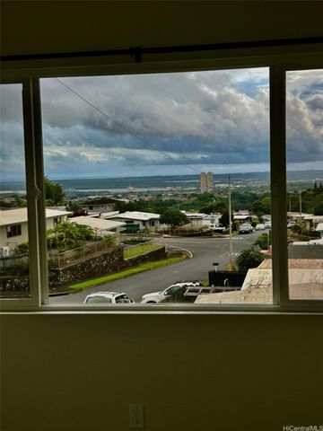 2218 Anapanapa Street, Pearl City, HI 96782