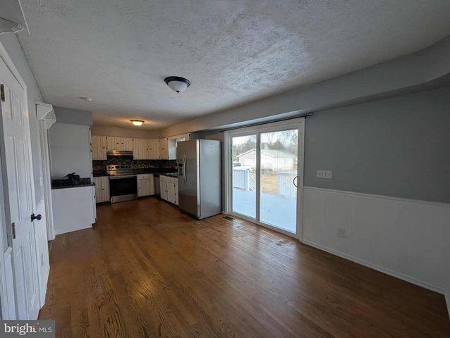 6810 CRESCENT RIDGE CT, Bealeton, VA 22712