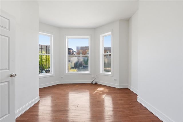 6506 S Saint Lawrence Avenue, Chicago, IL 60637