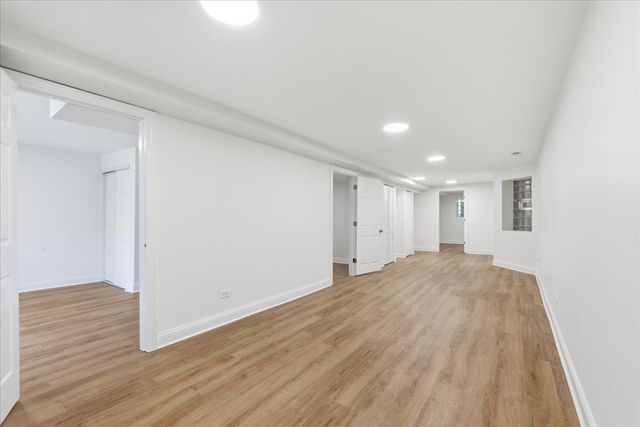 6506 S Saint Lawrence Avenue, Chicago, IL 60637