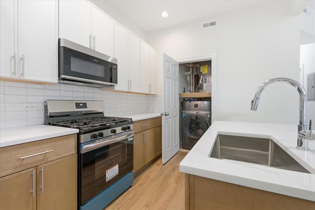6506 S Saint Lawrence Avenue, Chicago, IL 60637