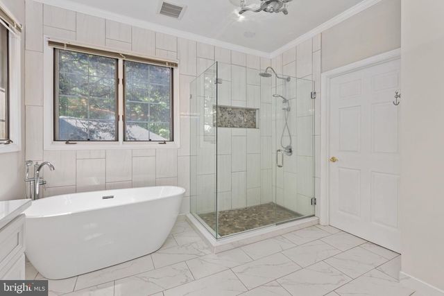 13801 HUNTING RUN DR, Fredericksburg, VA 22407