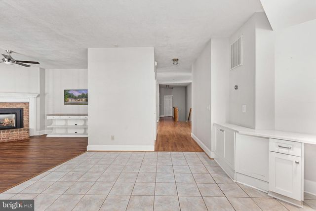 13801 HUNTING RUN DR, Fredericksburg, VA 22407
