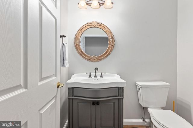 13801 HUNTING RUN DR, Fredericksburg, VA 22407