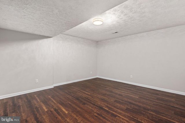 13801 HUNTING RUN DR, Fredericksburg, VA 22407