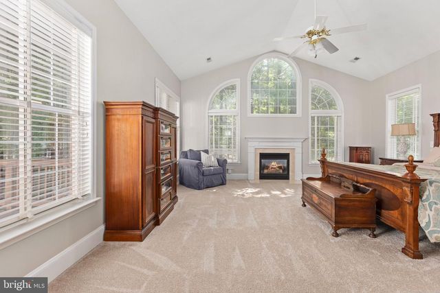 13801 HUNTING RUN DR, Fredericksburg, VA 22407