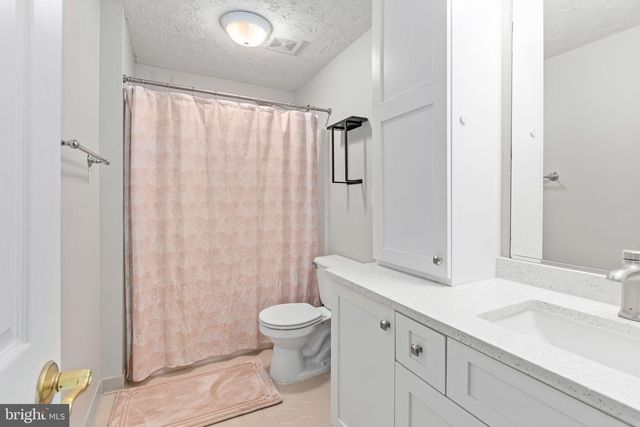 13801 HUNTING RUN DR, Fredericksburg, VA 22407