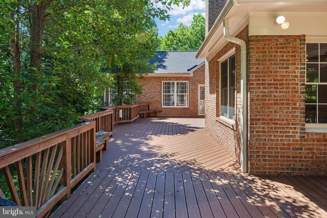 13801 HUNTING RUN DR, Fredericksburg, VA 22407