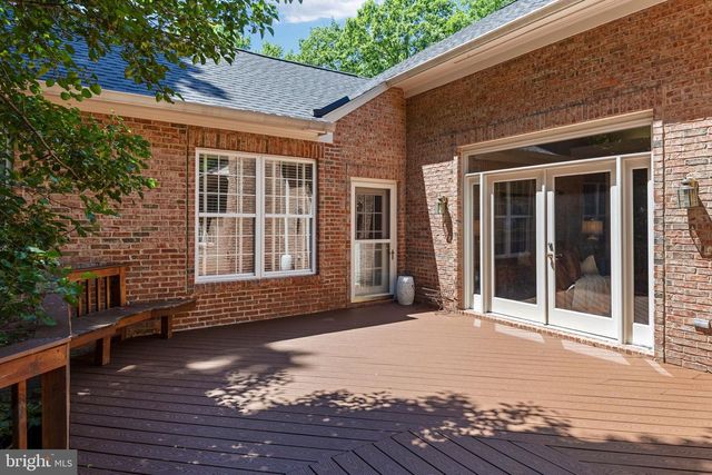 13801 HUNTING RUN DR, Fredericksburg, VA 22407