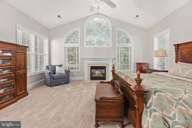 13801 HUNTING RUN DR, Fredericksburg, VA 22407