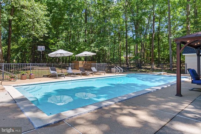 13801 HUNTING RUN DR, Fredericksburg, VA 22407