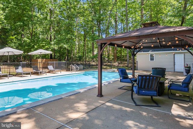 13801 HUNTING RUN DR, Fredericksburg, VA 22407