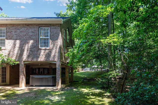 13801 HUNTING RUN DR, Fredericksburg, VA 22407