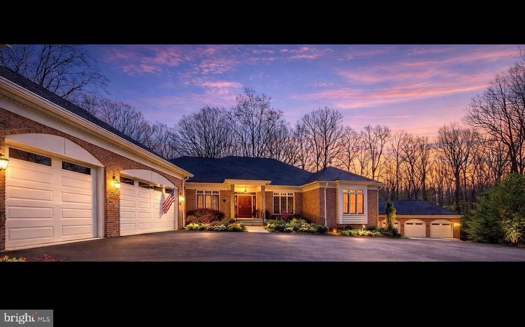 13801 HUNTING RUN DR, Fredericksburg, VA 22407