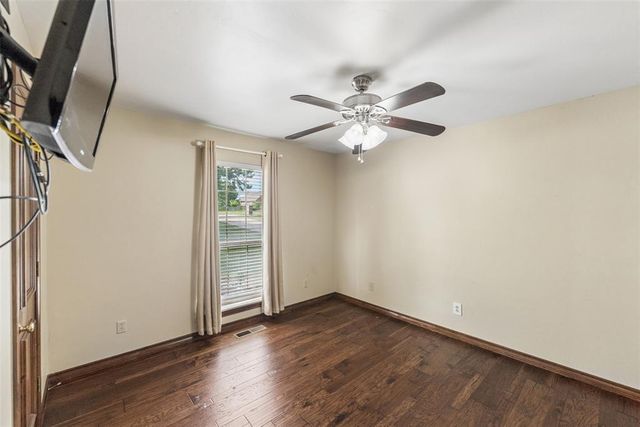 2404 Mission Ridge Drive, Edmond, OK 73025