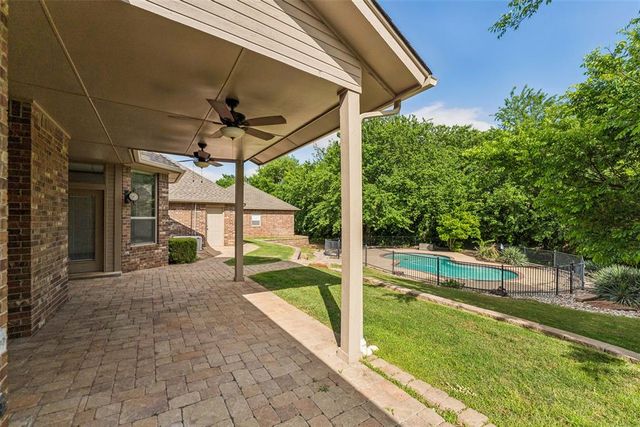2404 Mission Ridge Drive, Edmond, OK 73025