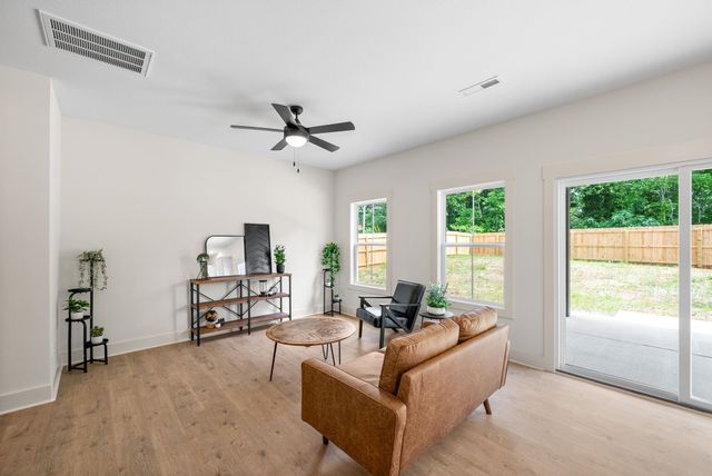 201 Wayne Hall Road, Clarksville, TN 37040
