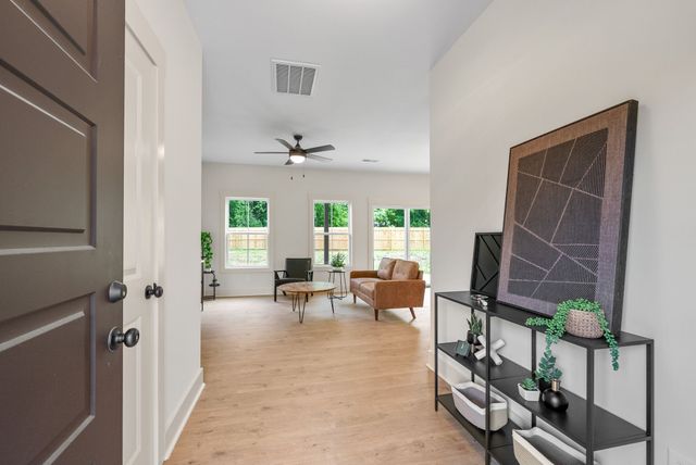 201 Wayne Hall Road, Clarksville, TN 37040
