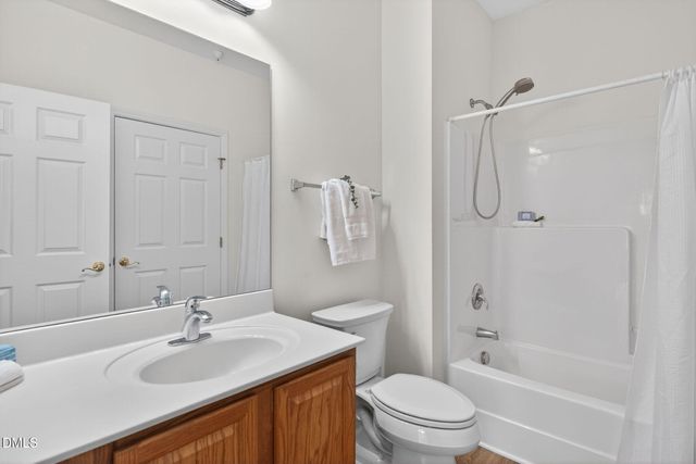 437 Eyam Hall Lane, Apex, NC 27502