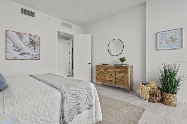 777 3RD AVE N #1504 1504, St Petersburg, FL 33701