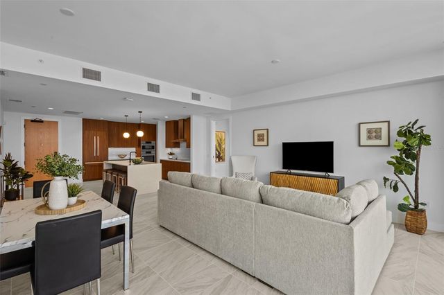 777 3RD AVE N #1504 1504, St Petersburg, FL 33701