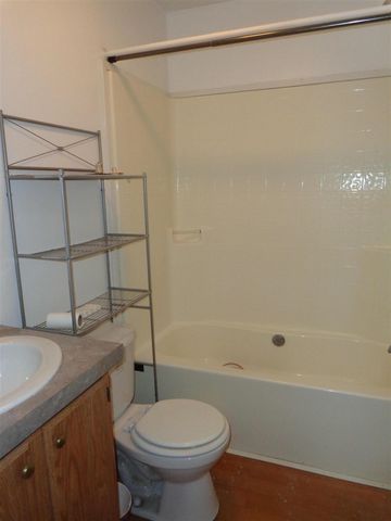 222 E 4th Street, Grand Junction, MI 49056