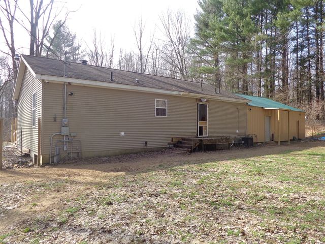 222 E 4th Street, Grand Junction, MI 49056