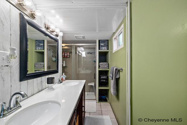 1122 W LEISHER RD, Cheyenne, WY 82007