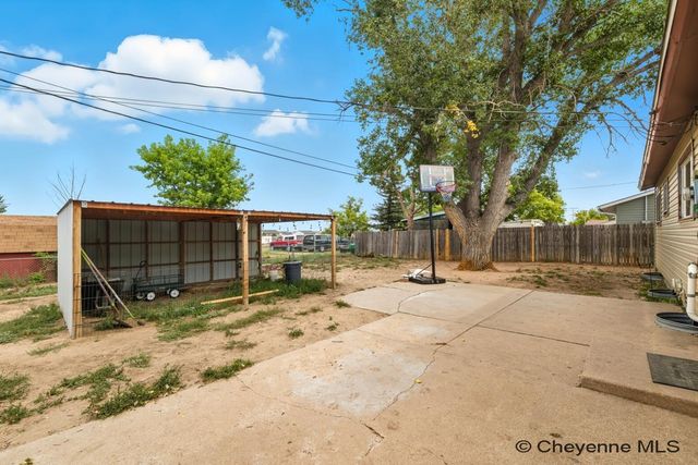 1122 W LEISHER RD, Cheyenne, WY 82007