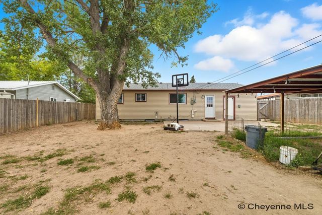 1122 W LEISHER RD, Cheyenne, WY 82007