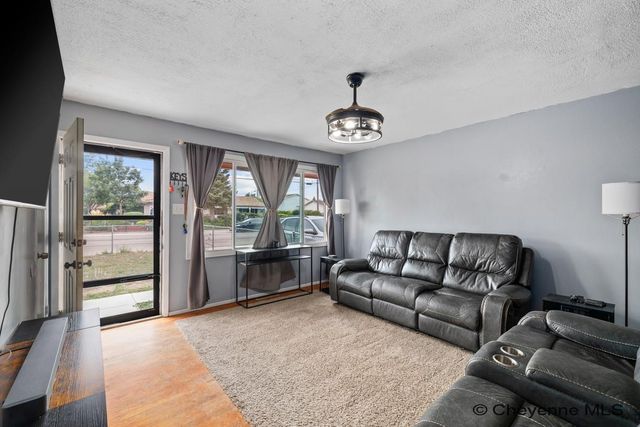 1122 W LEISHER RD, Cheyenne, WY 82007