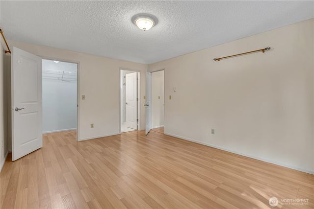 24913 11th Avenue S, Des Moines, WA 98198
