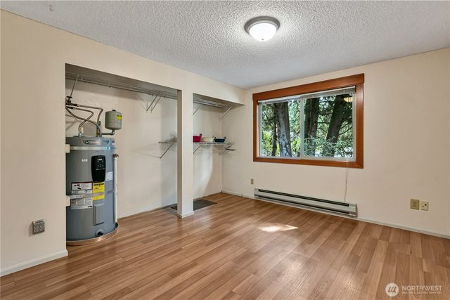 24913 11th Avenue S, Des Moines, WA 98198
