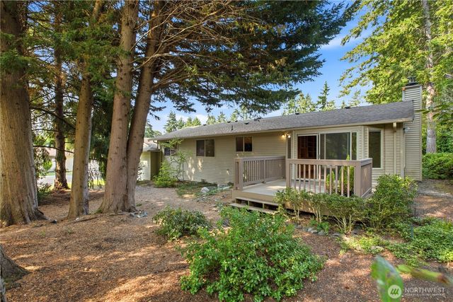 24913 11th Avenue S, Des Moines, WA 98198