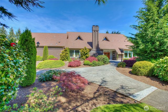 24913 11th Avenue S, Des Moines, WA 98198