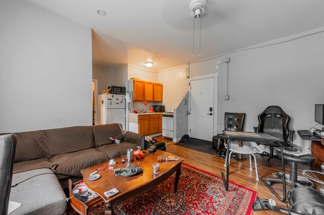 1414 W Pratt Boulevard 316, Chicago, IL 60626