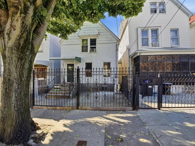 2851 Briggs Avenue, Bronx, NY 10458