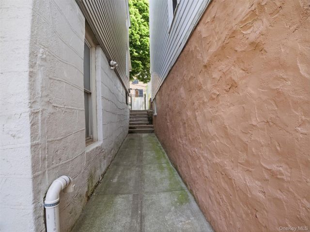2851 Briggs Avenue, Bronx, NY 10458